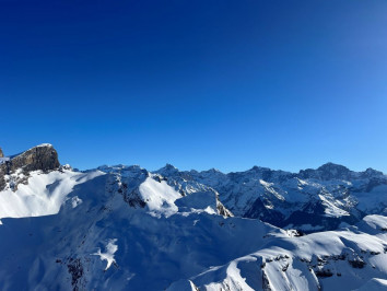 ST08_Lidernenhütte_quer-Bergpanorama6_Bild-2.jpg